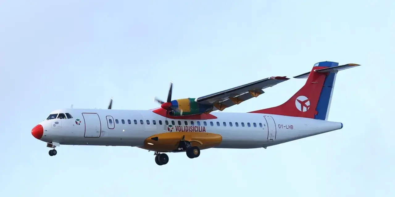 Aereo Volidisicilia in volo, un esempio di come le migliori compagnie aeree collegano le destinazioni.