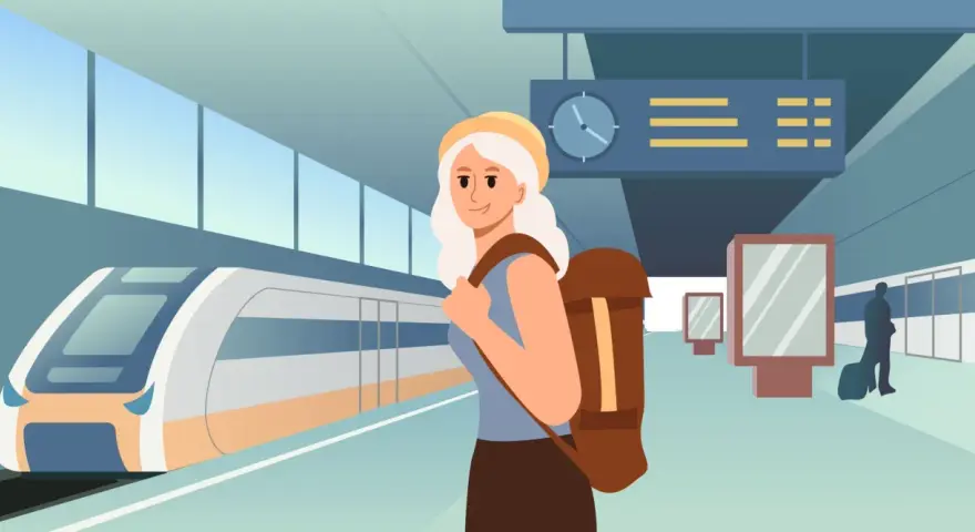 Ragazza con zaino in spalla alla stazione, pronta per capire come si prende un treno. Un treno moderno attende sul binario.