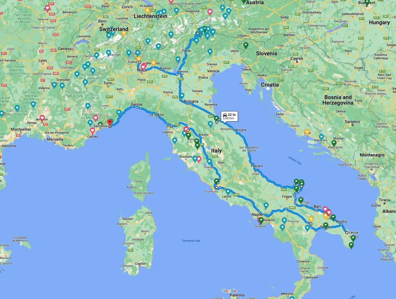 Mappa che illustra possibili viaggi in auto in Europa dall'Italia, con itinerari che attraversano Svizzera, Austria, Slovenia, Croazia e i Balcani.